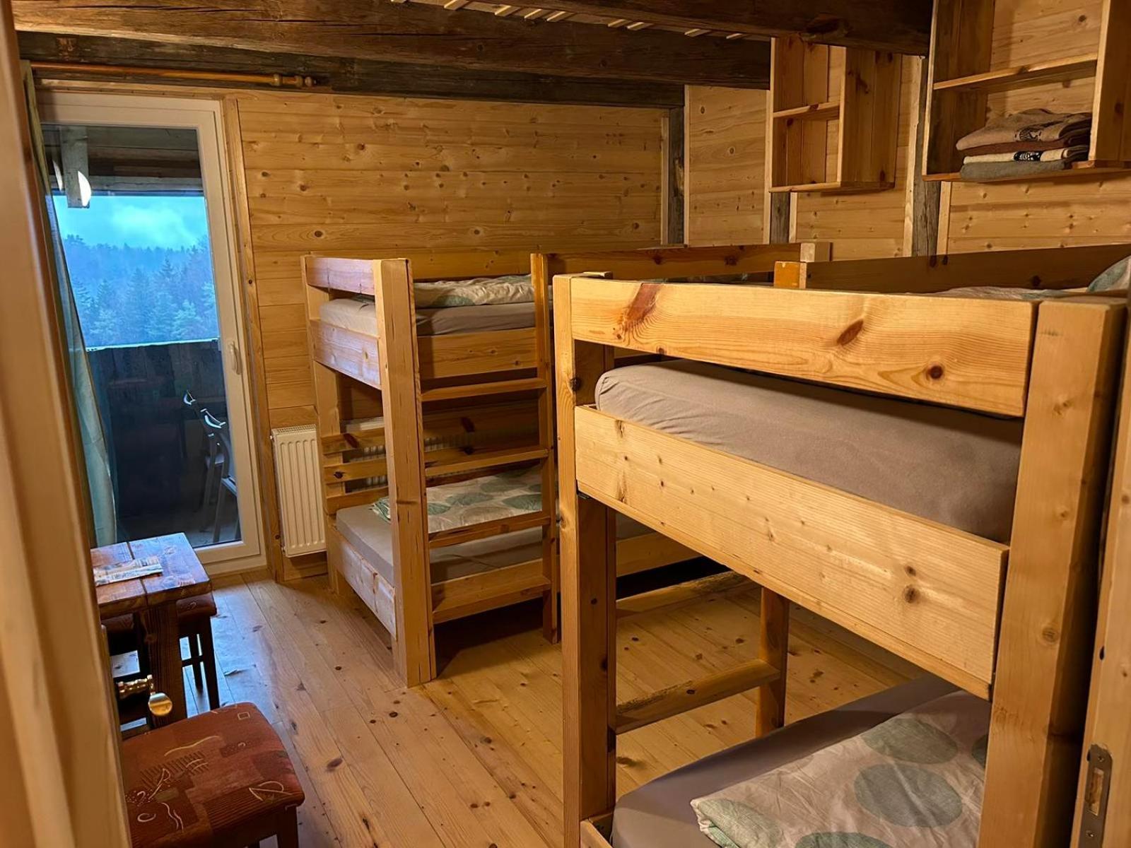 House Jaro & Camp Jaro Guest House Velenje Bagian luar foto