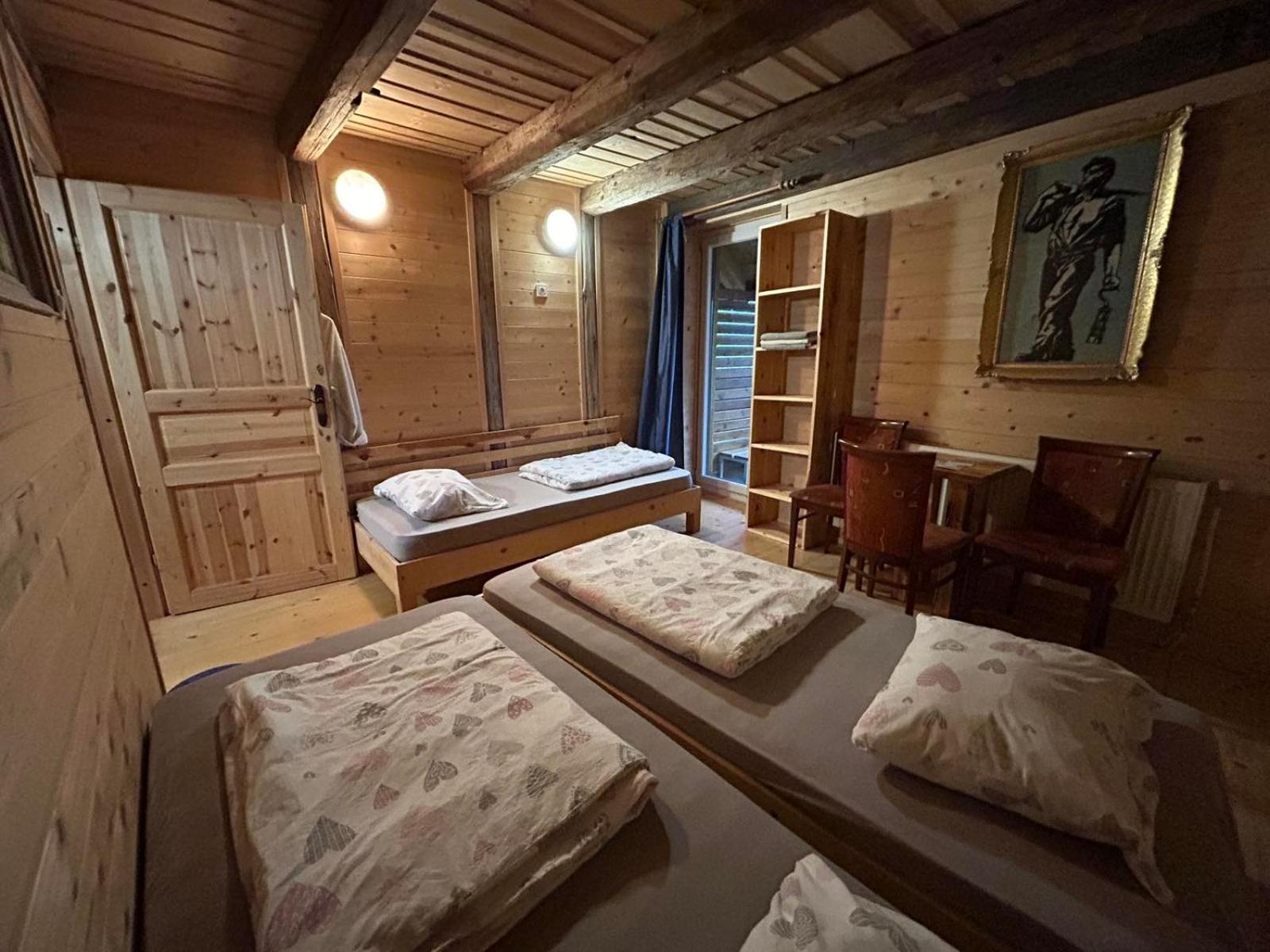 House Jaro & Camp Jaro Guest House Velenje Bagian luar foto
